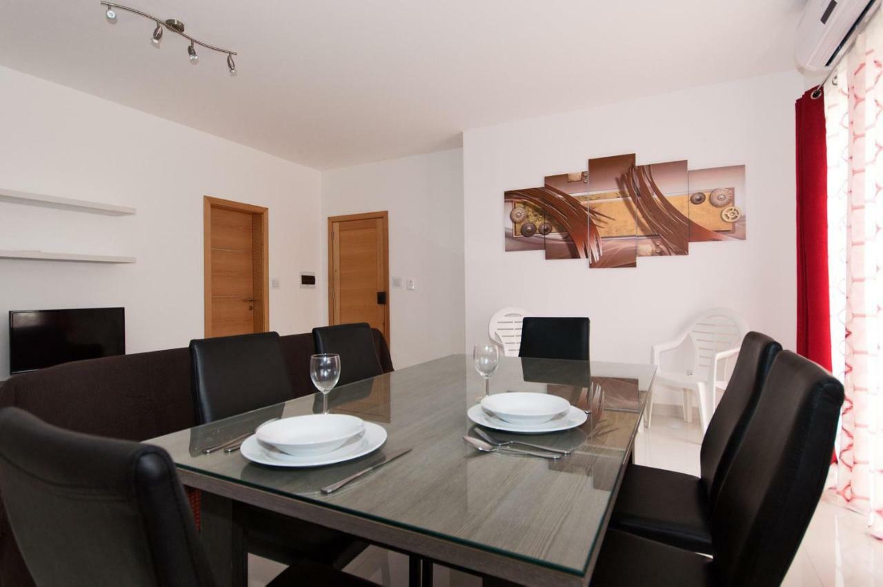 Апартаменти Crescent Court F Сент-Полс-Бей Екстер'єр фото