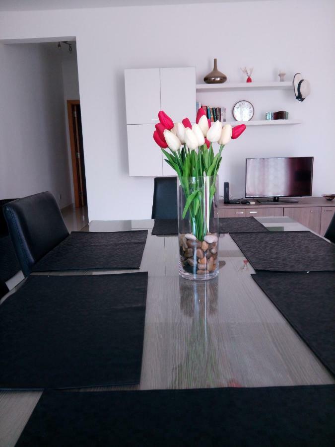 Апартаменти Crescent Court F Сент-Полс-Бей Екстер'єр фото